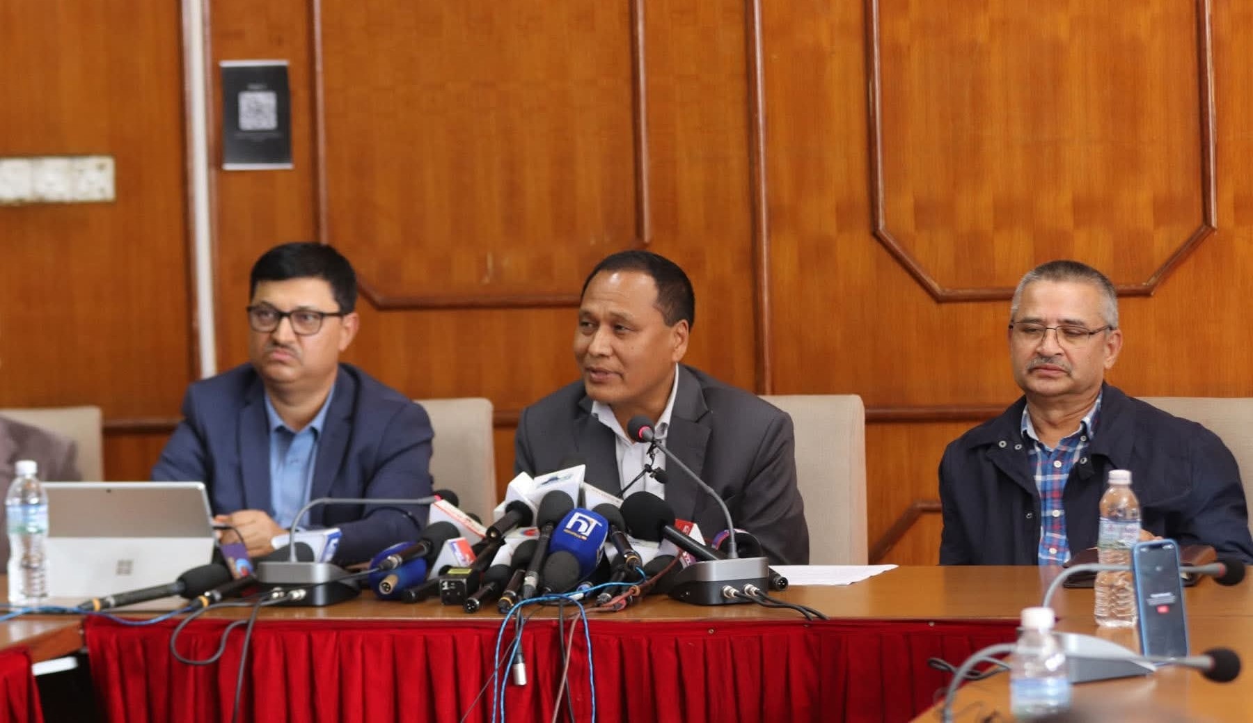 ३-४ दिनभित्र बीपी राजमार्ग सञ्चालन सञ्चालन गर्छौँ : मन्त्री कुलमान घिसिङ
