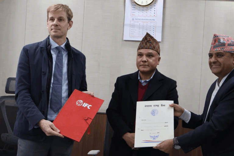 राष्ट्र बैंक र आईएफसीबीच जलवायु वित्तको रणनीति विकाससम्बन्धी समझदारी