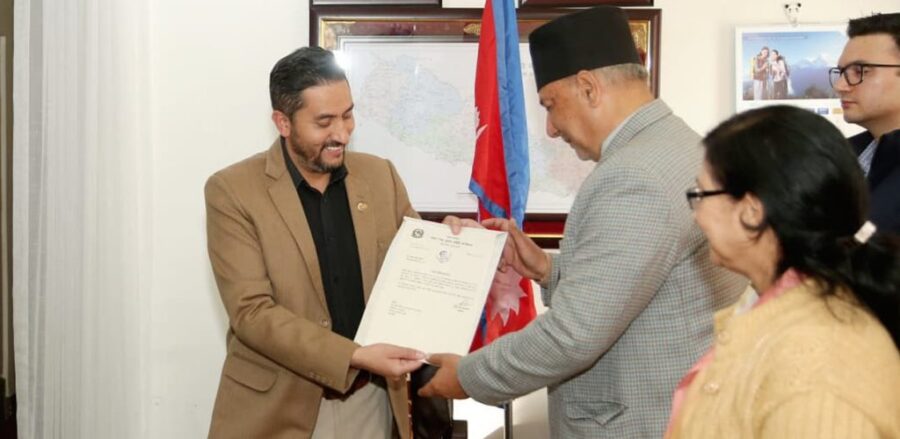 प्रेस काउन्सिलका अध्यक्ष आचार्यलाई नियुक्ति पत्र प्रदान