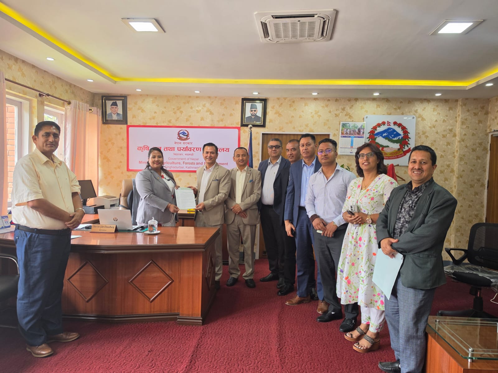 इप्पानले वनमन्त्रीलाई भेट्यो: निकुञ्जले रोकेका जलविद्युत आयोजनाको काम सुचारु गर्न माग
