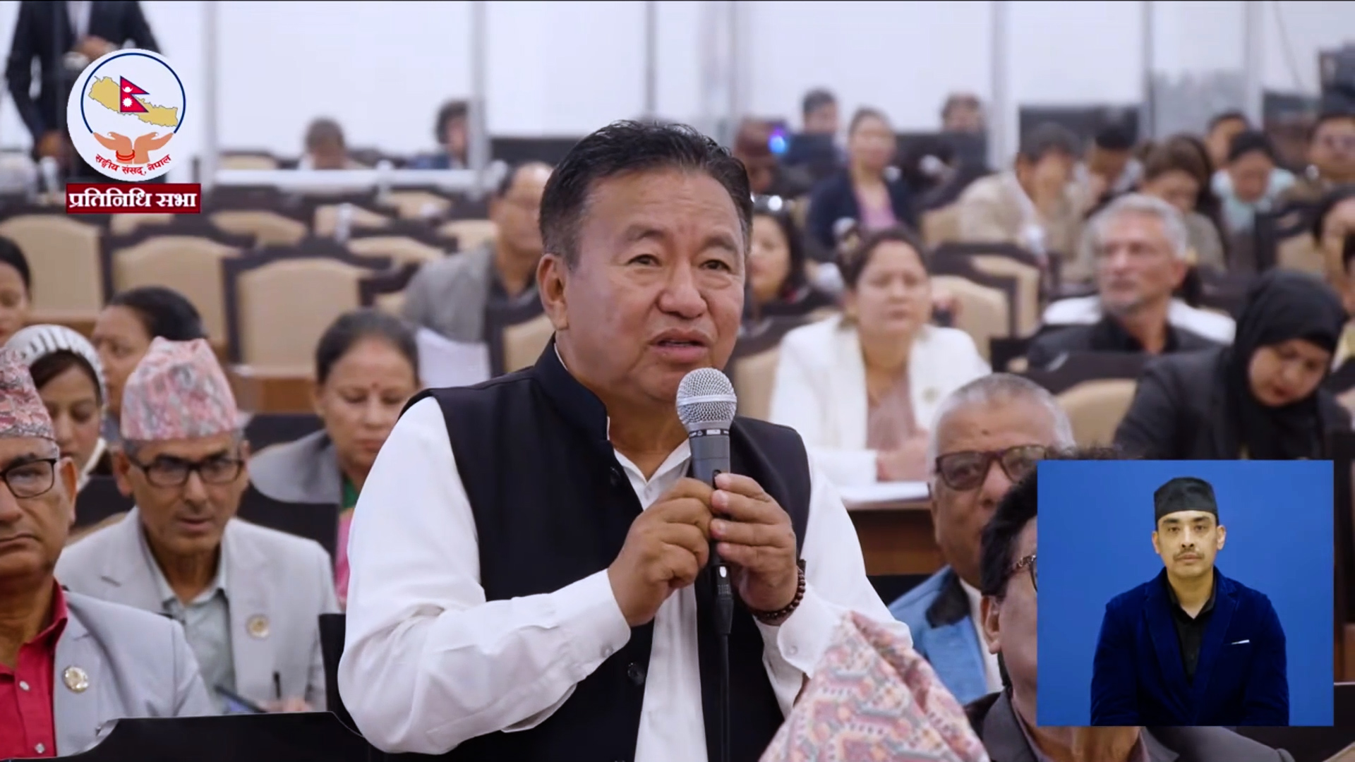 बाँदर कसरी नियन्त्रण गर्ने, सात दिनभित्र जवाफ चाहियो: राजेन्द्रकुमार राई