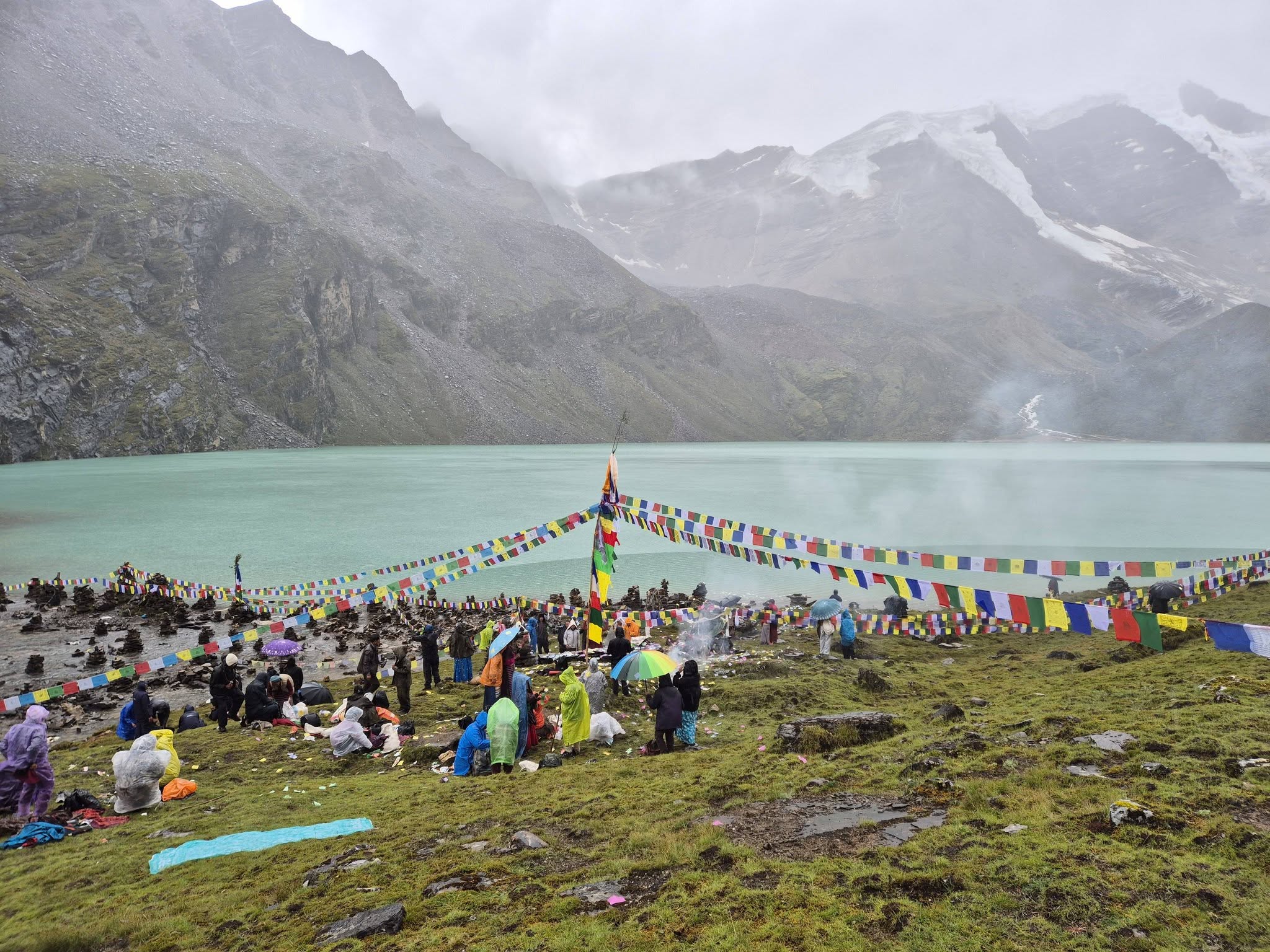१२ वर्षपछि लाग्ने ‘बोन मेला’ तथा तीर्थयात्रा : जगदुल्ला ताल क्षेत्रमा देखिएको रौनक